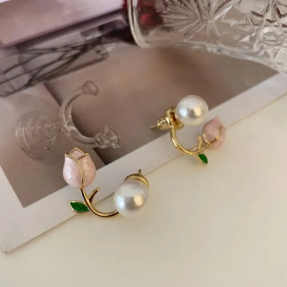 NEW Pink Tulip Flower Earrings - Picture 3 of 9